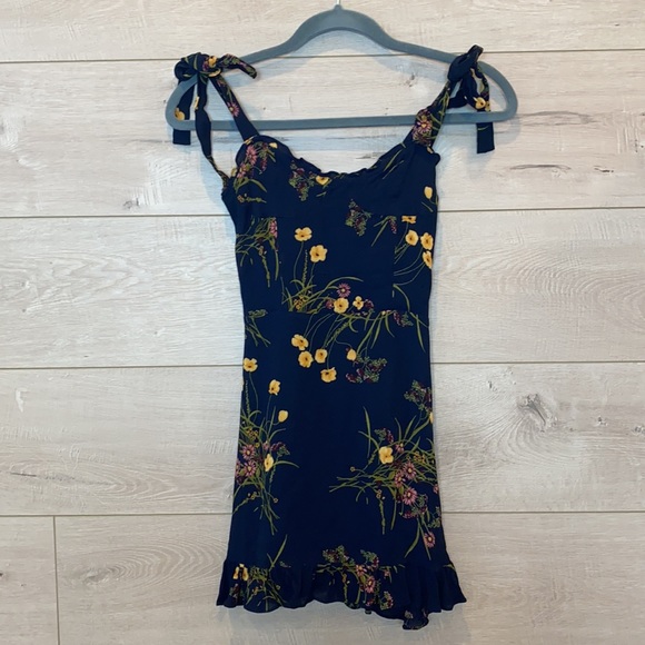 Reformation Christine in Mademoiselle size 2 - Picture 4 of 5